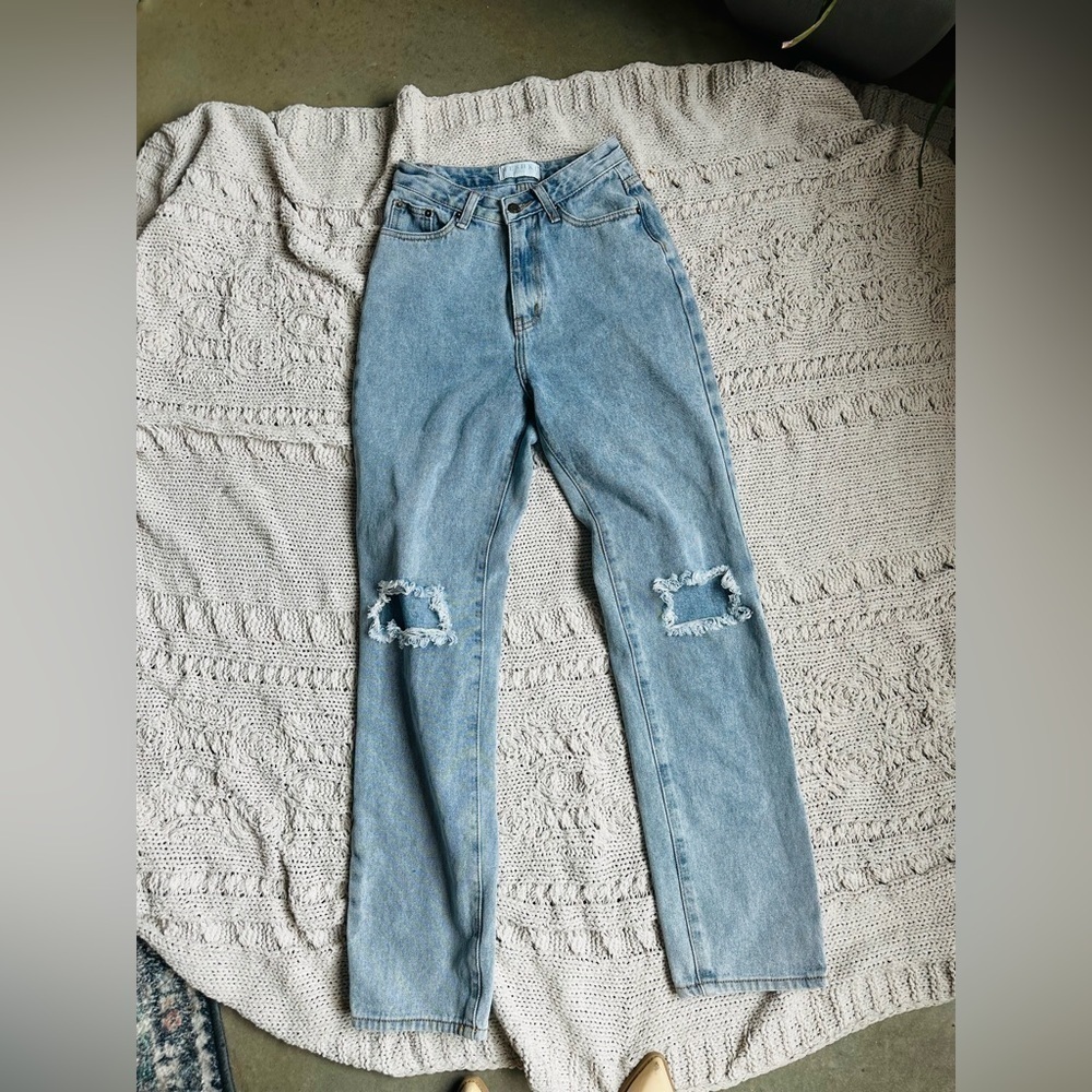 Meshki distressed Highrise straight jeans